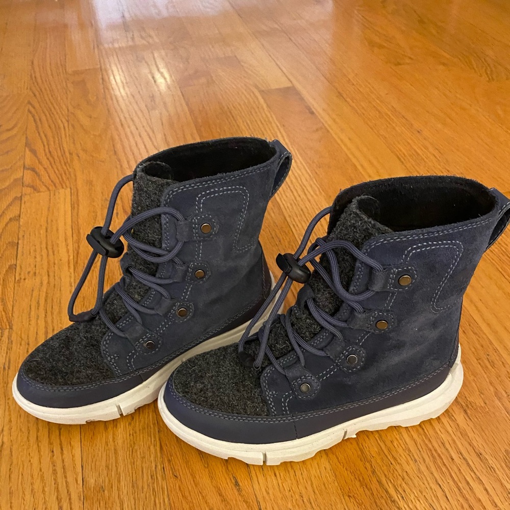 Sorel Blue and Gray Boots with Lace-Up Design